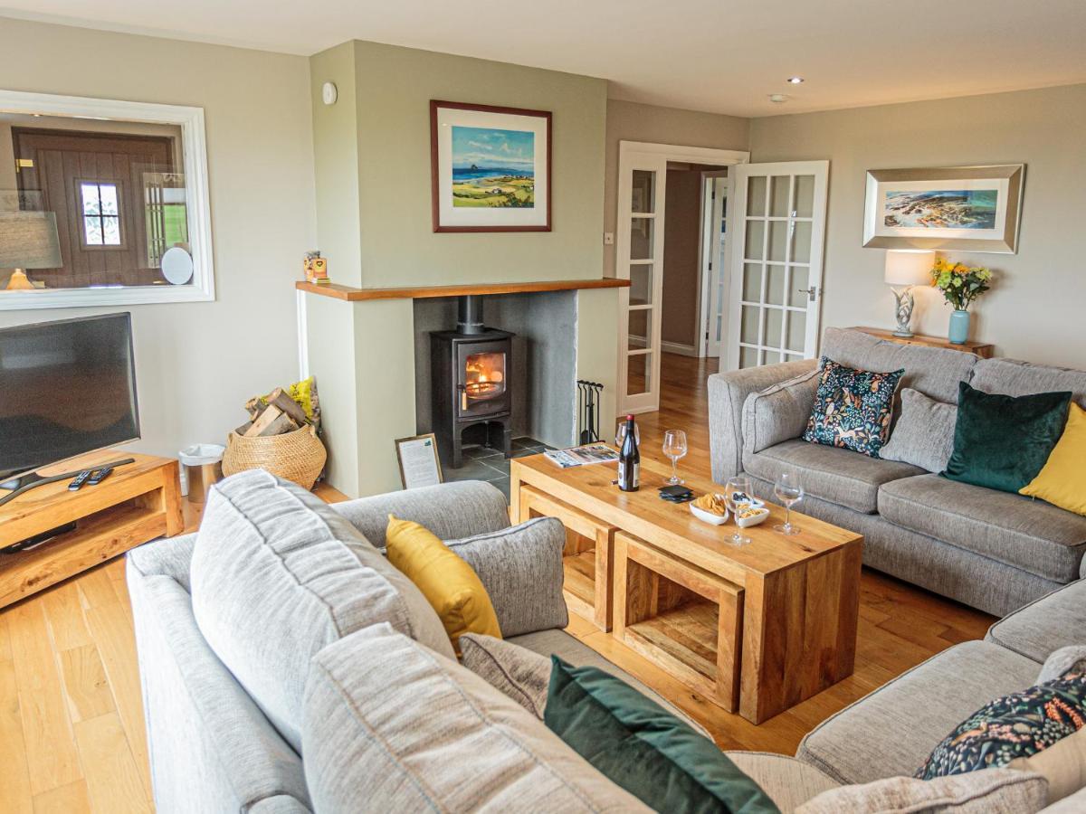 Corsewall Castle Farm Lodges Kirkcolm ภายนอก รูปภาพ