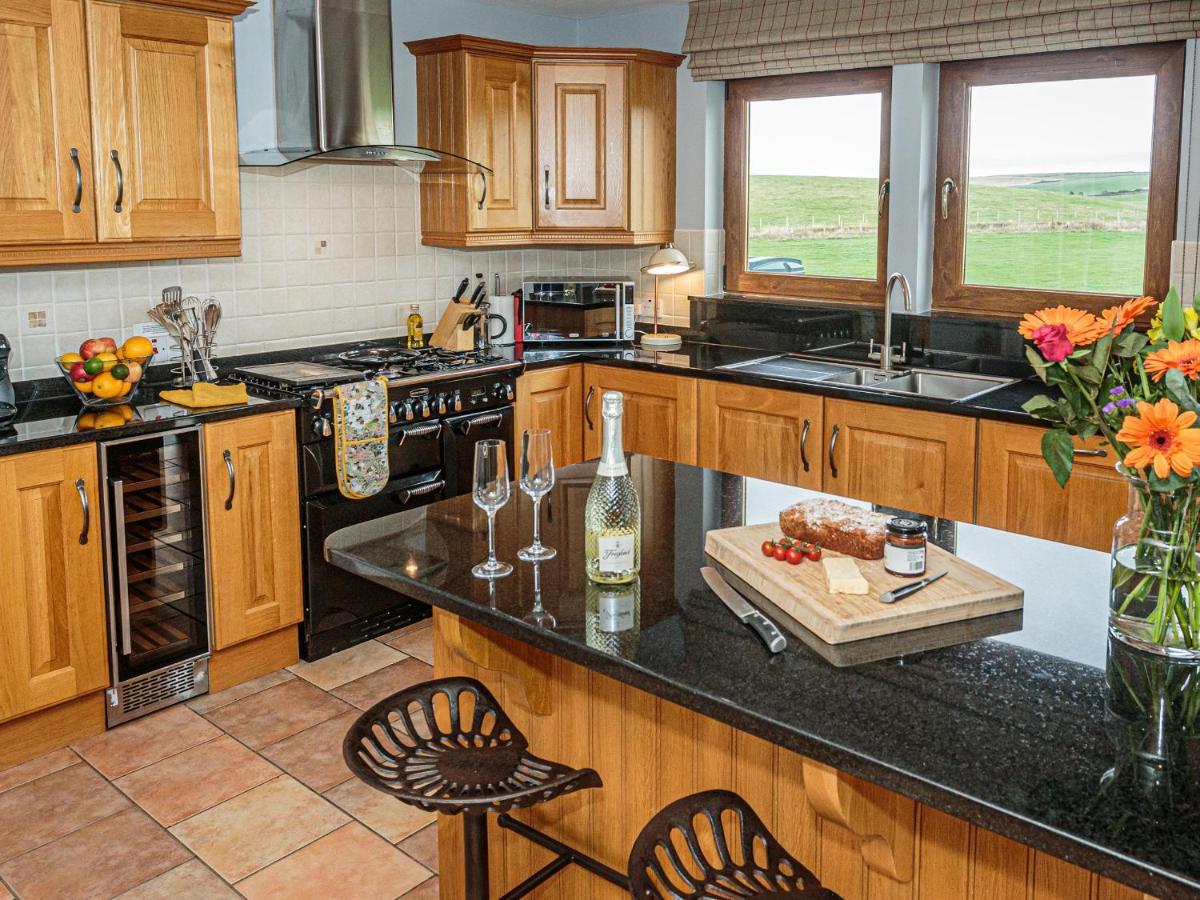 Corsewall Castle Farm Lodges Kirkcolm ภายนอก รูปภาพ