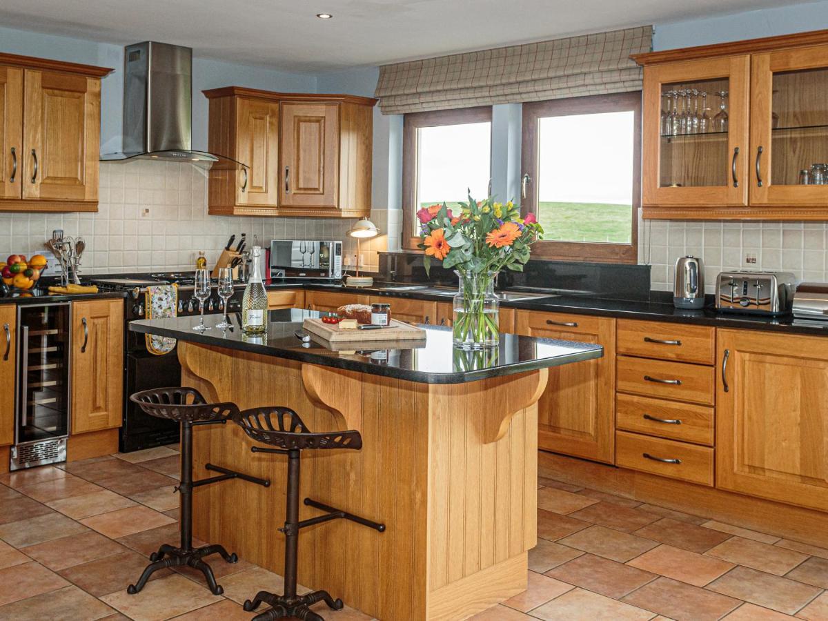 Corsewall Castle Farm Lodges Kirkcolm ภายนอก รูปภาพ